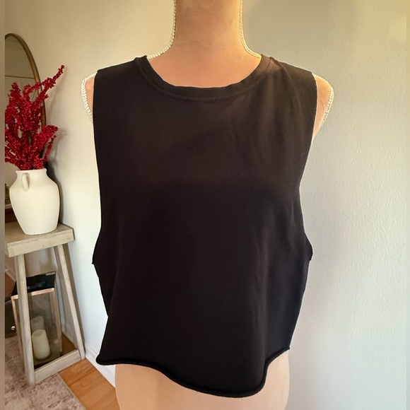 aerie Tops - AERIE | Offline Cutout Crop Black Tank Top | Size M